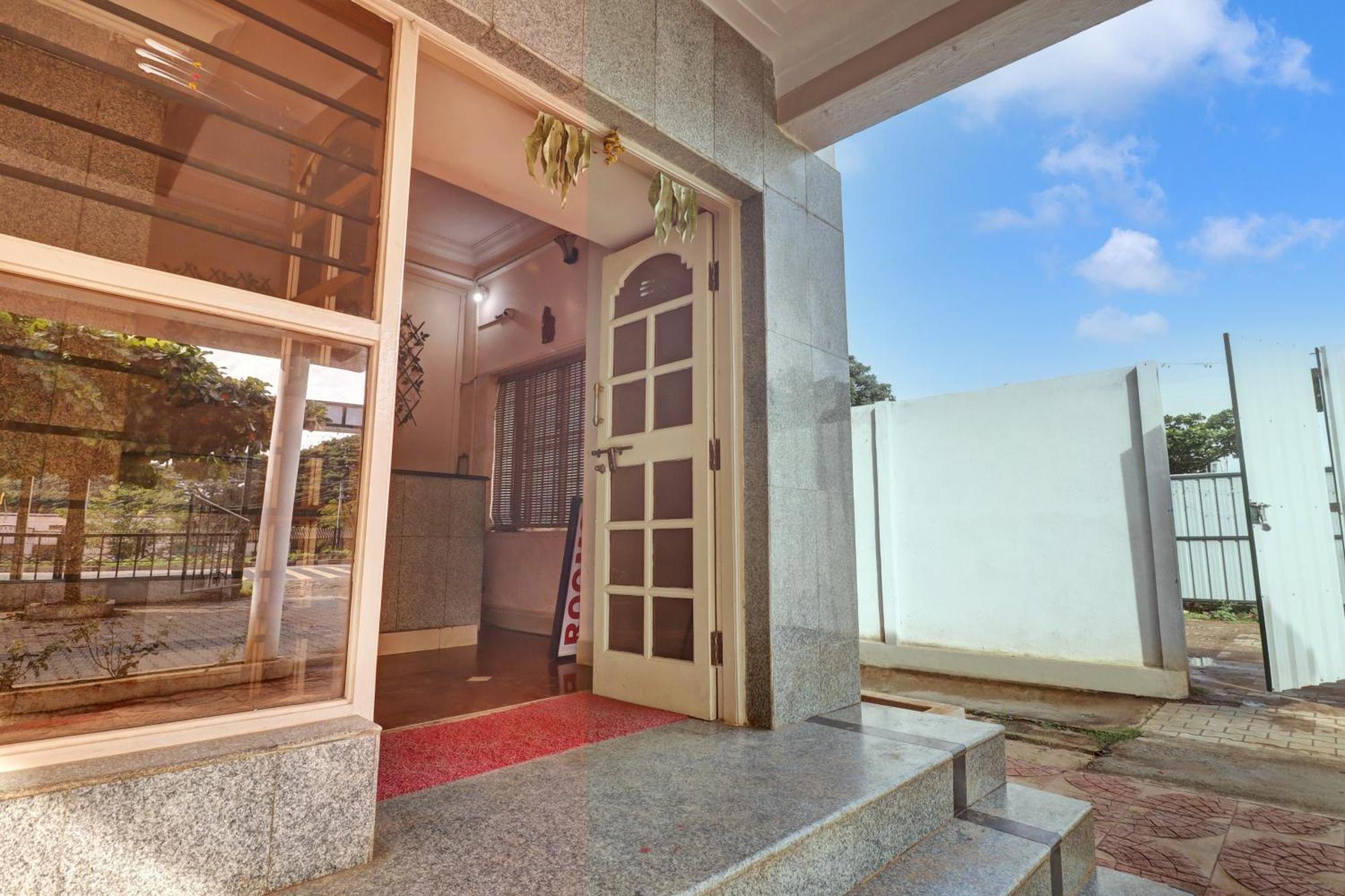 Gundlupet Spot On Ganga Yatri Nivas酒店 外观 照片
